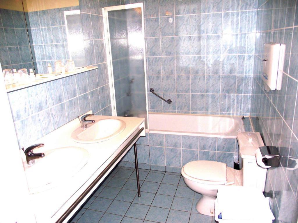 Le Dagobert Doué-la-Fontaine Room photo